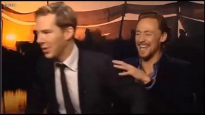 Танцевальная битва: Том Хиддлстон против Бенедикта Камбербэтча.