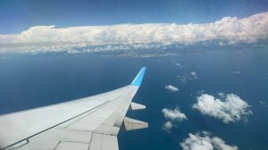 «Над морем!» Вылет из аэропорта Адлер в Сочи (из окна самолёта Boeing 737)
