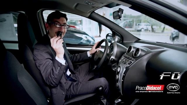 Conoce el F0 ¡El city car del momento! смотреть онлайн