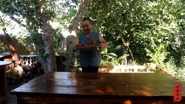 Giant DONKEY LEG, Cooked in SAUCE, Special HOMEMADE Cuisine | Uncle Rural Gourmet смотреть онлайн