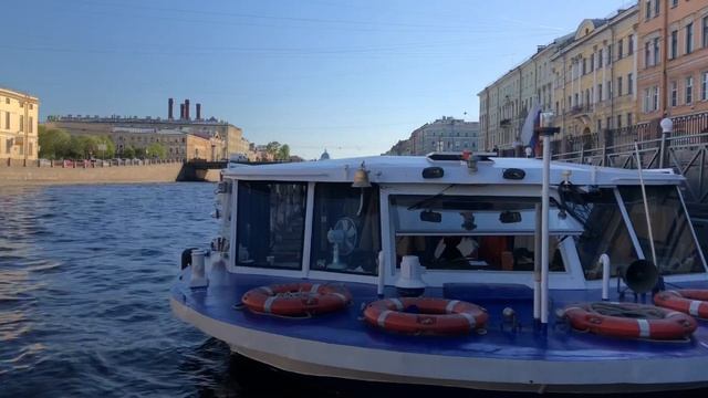 Мини влог из Питера | катаемся на кораблике, устраиваем пикник, гуляем по городу, отдыхаем на у озе смотреть онлайн