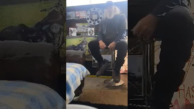 Attitude..’one truckers guide to staying alive’. Kia ora смотреть онлайн