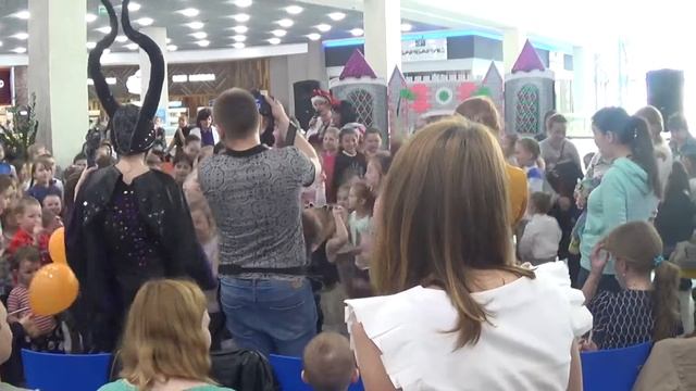 ТЦ ГоркиПарк 1 июня интерактивный спектакль "Белоснежка" смотреть онлайн