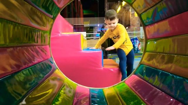 ДЕТСКИЙ РАЗВЛЕКАТЕЛЬНЫЙ ЦЕНТР ВИДЕО ДЛЯ ДЕТЕЙ смотреть онлайн