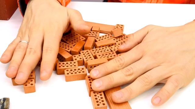 Человек Паук и испытания на квадроцикле - Супергерои и машинки в видео для мальчиков смотреть онлайн