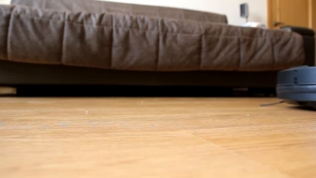 4 Робот пылесос iClebo Arte - Демонстрация уборки смотреть онлайн