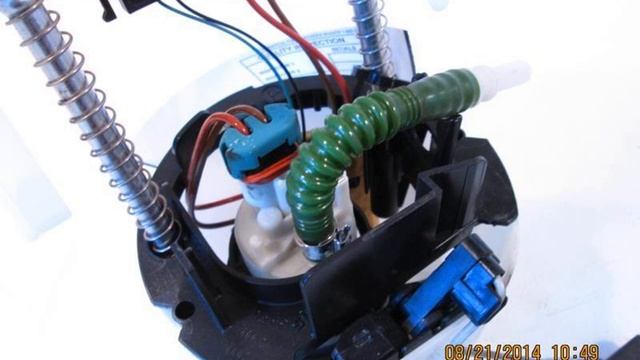 2010 Mercedes C300 RH FUEL PUMP ONLY ID 2044700894 - Mbiparts.com Used OEM Mercedes Parts - D... OE