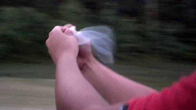 Condom Inflating out of the Car Window! смотреть онлайн
