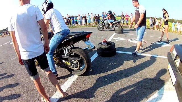 Спортбайк выхлоп + заезд !!! смотреть онлайн