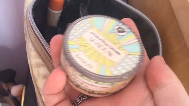 20 YEAR OLD MAKEUP COLLECTION - Laura Henderson смотреть онлайн