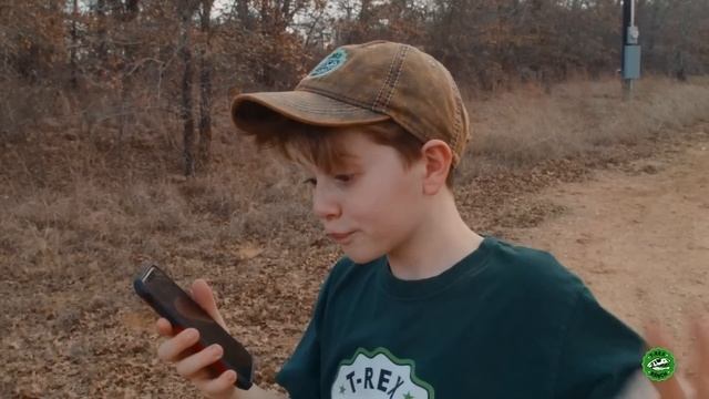 Collect All the Dinosaurs with the Dinomaster! | T-Rex Ranch Dinosaur Videos for Kids смотреть онлайн