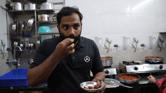 Matheran Hill Station Best Seafood Restaurant | Matheran Food Vlog 2021 | 306090 Production смотреть онлайн
