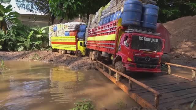 Уpа!!! Выглядит реалистично, но мне потребовалось много времени, чтобы его собрать, ребята ;)