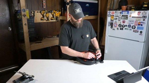 AER Day Sling 3 || Excellent EDC and Travel Sling!