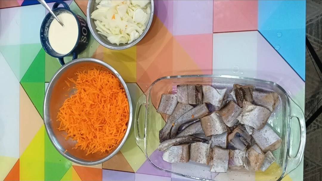 РЫБА ПОД ШАПКОЙ. БЫСТРО И ВКУСНО! ОЧЕНЬ НЕЖНОЕ БЛЮДО!