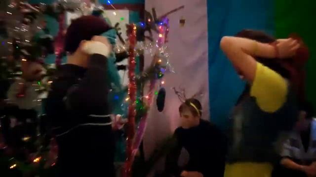 Новий рік у Довгопристанські школі смотреть онлайн