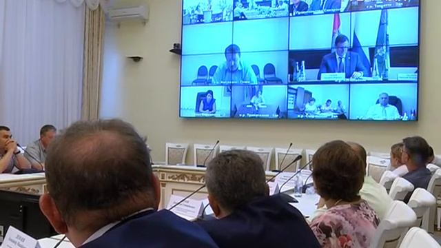В Самарской области выполнено уже 40 % плана благоустройства территорий по федеральной программе смотреть онлайн