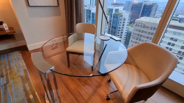 Grand Deluxe Room at Grand Hyatt Manila | Hotel Room Tour 🇵🇭 смотреть онлайн