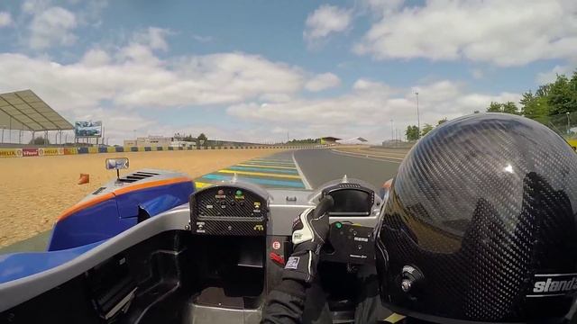 Le Mans Bugatti Track LMP training laps. смотреть онлайн