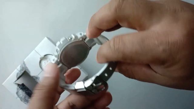 casio g-shock dw6930bs-8 30th anniversary aka silver coin смотреть онлайн