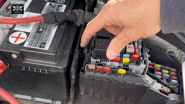 Volvo XC70 2008 Fuses Location