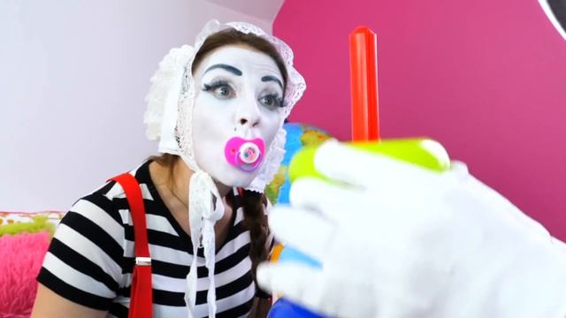 Как стать БЕБИ БОН? - Смешные видео куклы. Весёлые игры одевалки для девочек с Baby Born смотреть онлайн