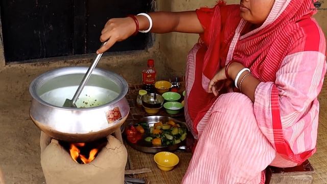 Bengali Style Khichuri Recipe|| সম্পুর্ন গ্রাম্যপদ্ধতিতে গোবিন্দভোগ চালের নিরামিষ খিচুড়ি রেসিপি