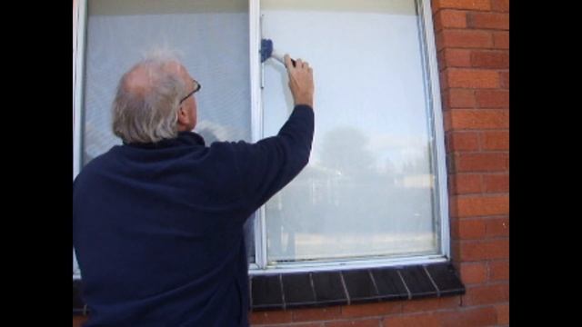 WINDOW CLEANING ✅LOOK MUM I'M WINDOW CLEANER using WAGTAIL SQUEEGEE смотреть онлайн