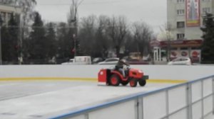 Прицепной комбайн ЛЕД 100 в работе