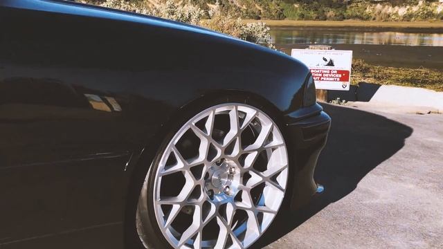 1995 BMW E36 M3 with RSR Wheels смотреть онлайн