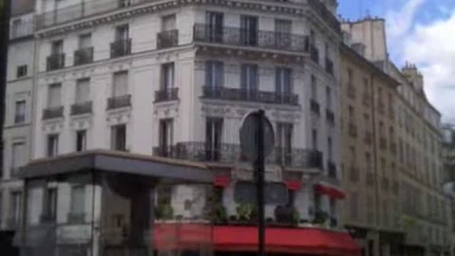 Paris: Boulevard Saint-Germain