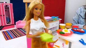 Барби и Челси в ToyClub. Кен купил машину! Мультики для девочек - Barbie dolls