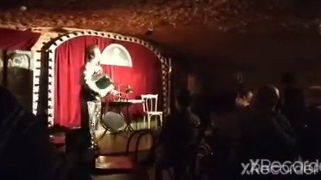 Спектакль Александры Шагойко "Бело-черный Хармс" на канале "Мой Не_Критический Взгляд". смотреть онлайн