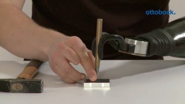 Кисть AxonHook для протезов рук