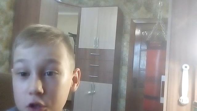 Смотрю свои старые видео #2 Реакция смотреть онлайн