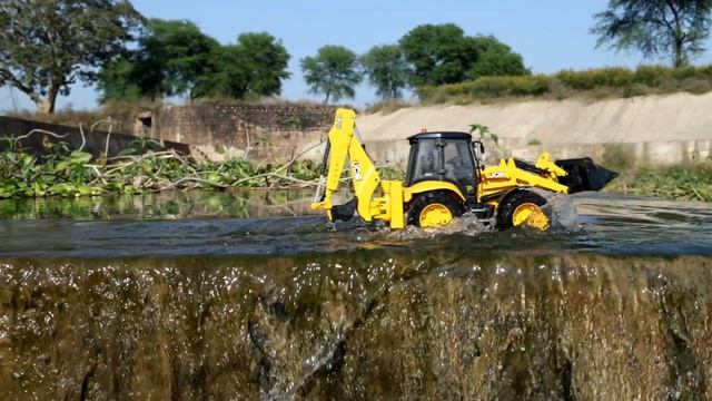 Bruder Tractor And Tata Truck Accident River Pulling Out JCB 5CX | PARLE-G Loading | CS kids Toy смотреть онлайн
