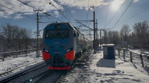 «На неправильный!» Электровоз ЭП2К - 502 с поездом «Аврора» на ст.Ушаки, февраль 2025 года
