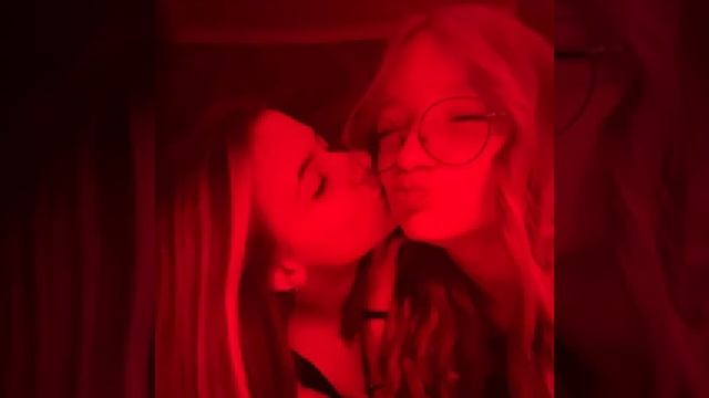 Lil Tracy & Lil Peep - Your Favorite Dress (Prod Lederrick, BigHead & смотреть онлайн