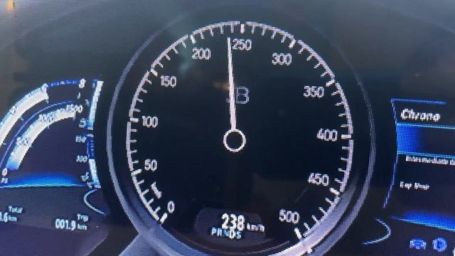 Bugatti Divo 0-300 km/h смотреть онлайн
