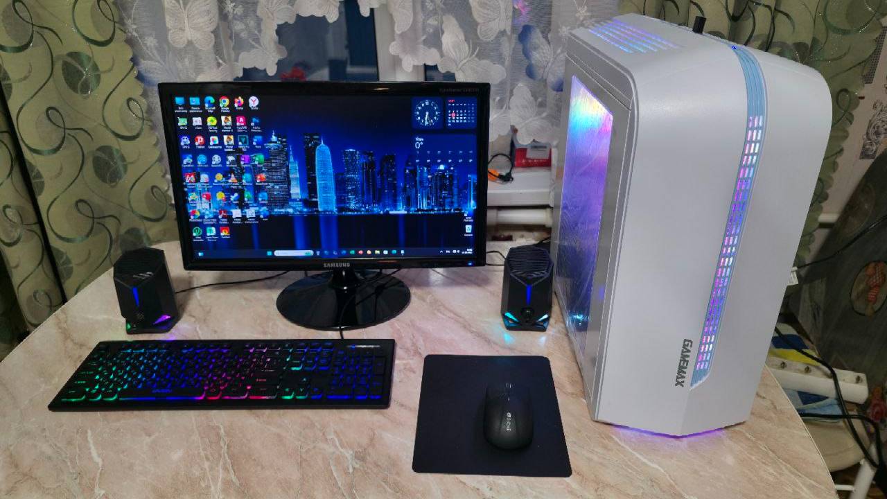 Игровой компьютер смотреть онлайн