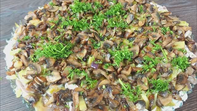 Салат с языком — идеально для Нового года! 🥗🎉 смотреть онлайн