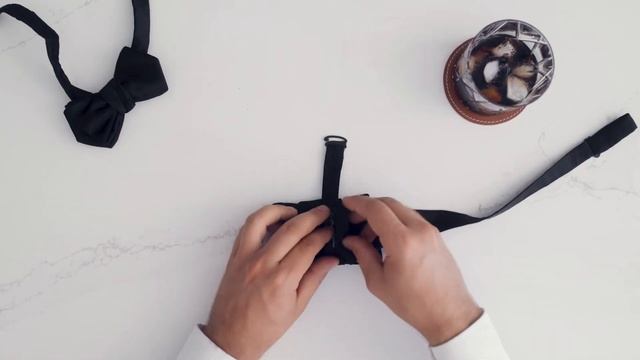 Le Noeud Papillon   The Easy Trick To Tying An Amazing Bow Tie