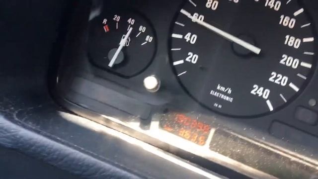 BMW E34 M20B25 soundcheck acceleration смотреть онлайн
