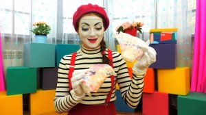 Прикольные видео куклы БЕБИ БОН - Подгузник для Мима! Быть как Baby Born! - Весёлые игры одевалки