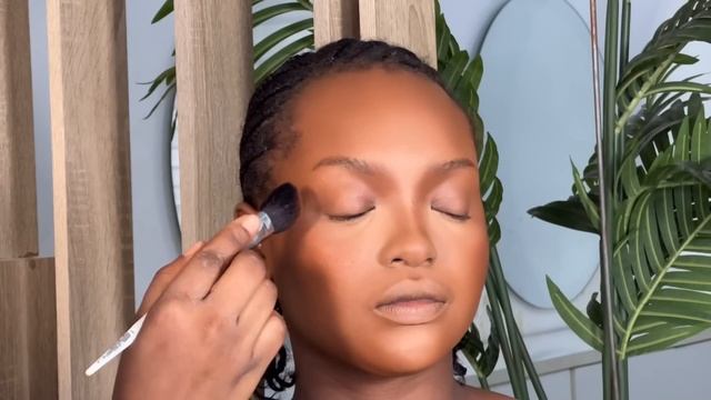 DETAILED BROWN-SKIN MAKEUP TUTORIAL | GLAMBYOMOYE смотреть онлайн