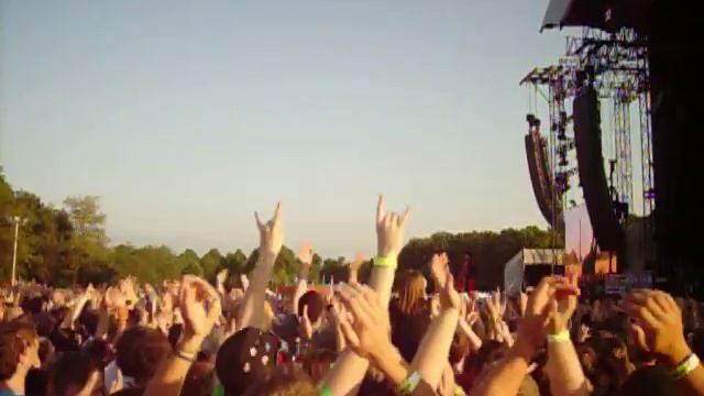 Green Day Stage Diving (München Riem) смотреть онлайн