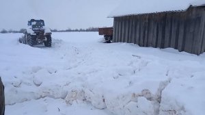 мтз 82 на расчистке снега..