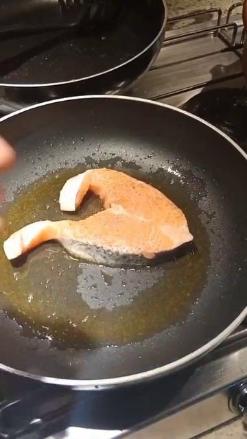 Pan fry Salmon |Quick and easy #salmon #foodshorts смотреть онлайн