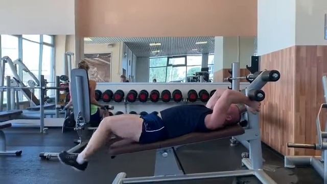 Нестандартное упражнение на пресс смотреть онлайн