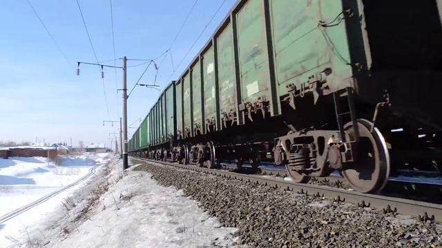 Электровоз ВЛ80С-2118 с грузовым поездом смотреть онлайн